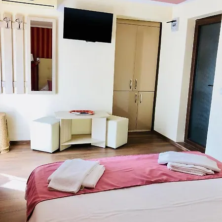 Art Boutique Briza Marii 3* إيفوري سود